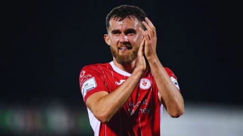 Lewis Banks: Steady Right-Back at Altrincham FC Lewis Banks: Steady Right-Back at Altrincham FC